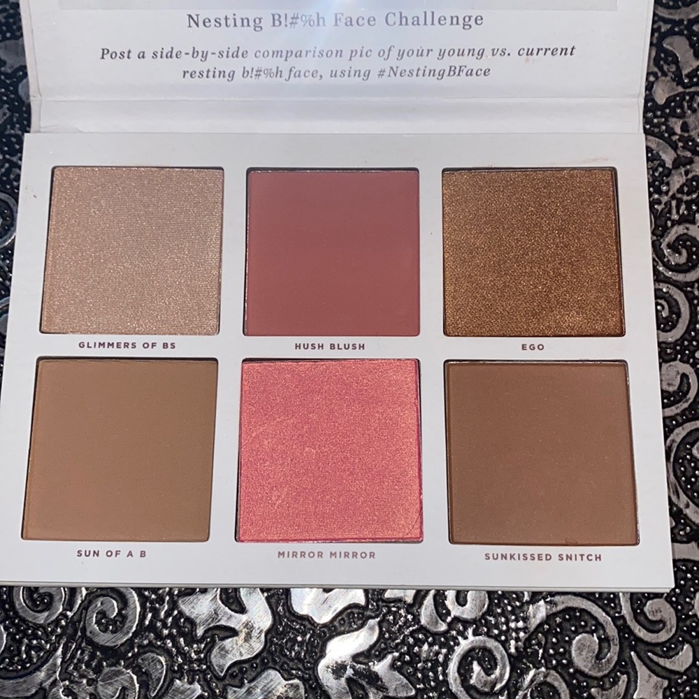 Pretty Vulgar Nesting B!#%h Face Palette